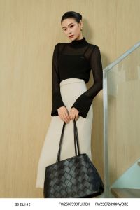 ÁO LEN ĐEN CỔ LỌ ĐÍNH LOGO