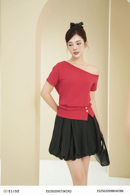 ÁO THUN ĐỎ ĐUN CỔ LỆCH
