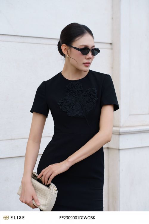 ĐẦM ÔM ĐEN NGỰC ĐÍNH HOA CƯỜM
