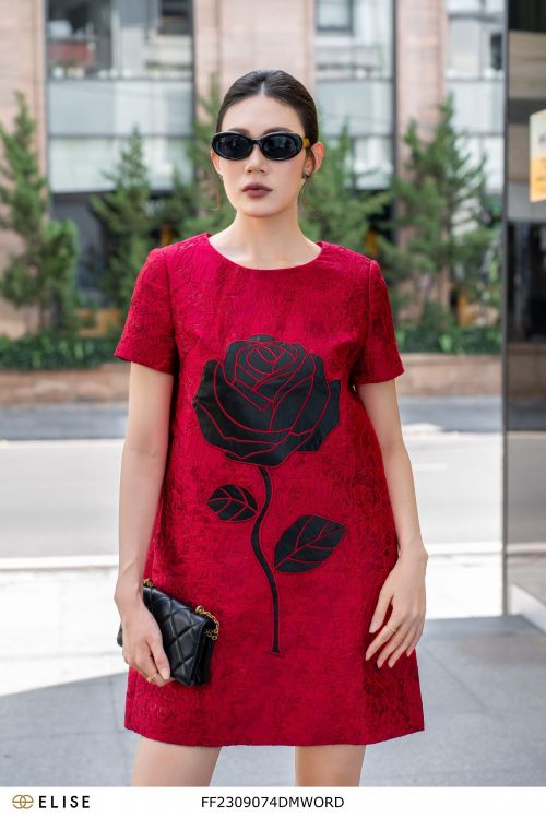 ĐẦM SUÔNG GẤM HOA ĐỎ KT THÊU HOA