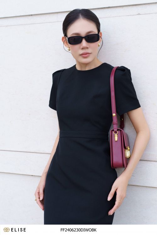 ĐẦM ĐEN XẾP LY TAY ĐÍNH HOA EO