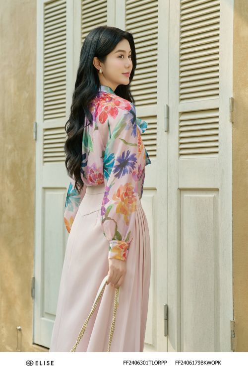 SM TƠ HOA NỀN HỒNG BUỘC DÂY NƠ CỔ