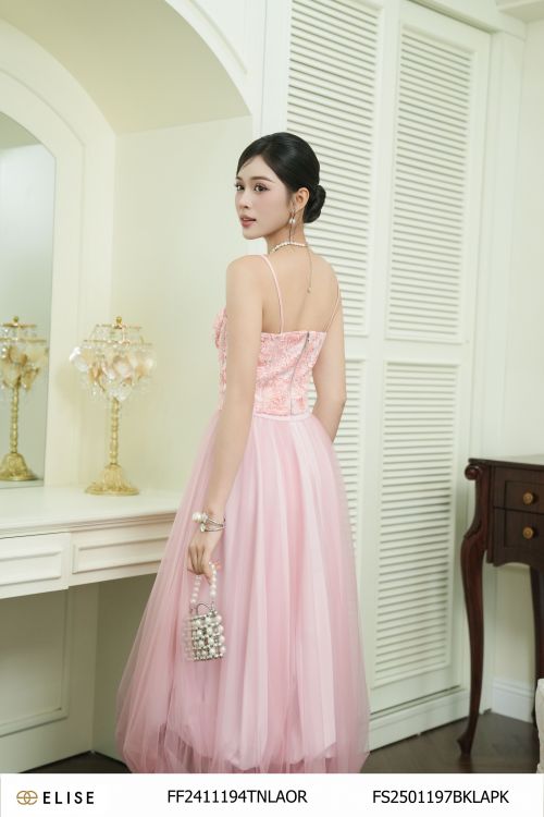 CHÂN VÁY LƯỚI HỒNG DÀI BOOM GẤU