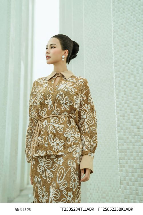 ÁO LƯỚI SỢI NÂU HOA KEM NỔI
