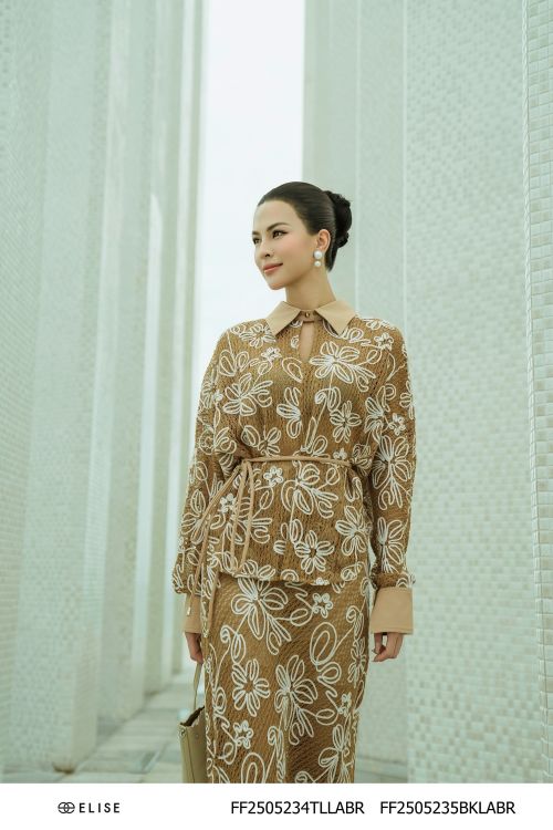ÁO LƯỚI SỢI NÂU HOA KEM NỔI