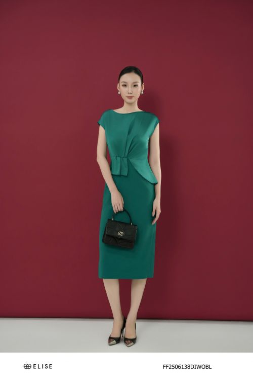 ĐẦM BÚT CHÌ XANH LỤC BẢO VAI CHỜM