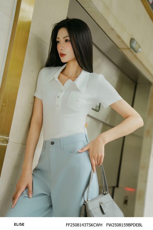 ÁO THUN TRẮNG THÊU ĐÍNH LOGO