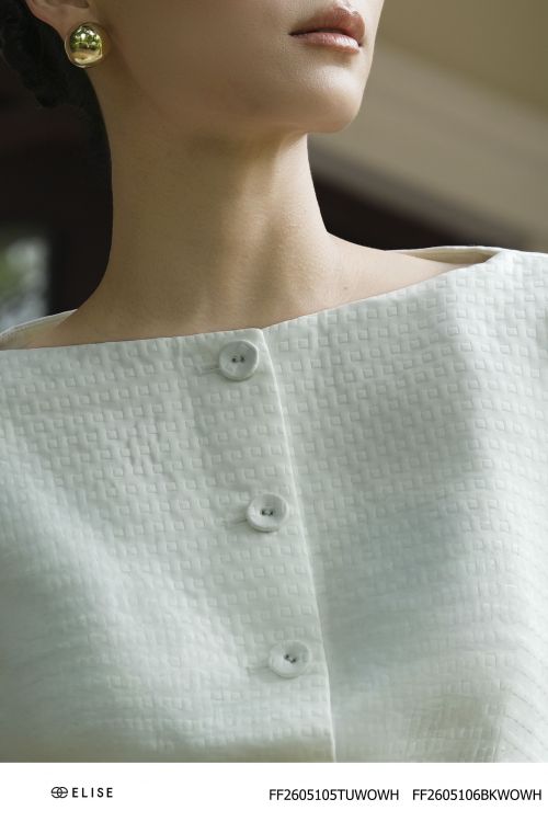 VEST TRẮNG VÂN Ô VUÔNG NẮP TÚI