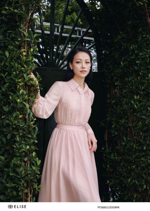 ĐẦM TƠ HỒNG CỔ ĐỨC PHỐI REN