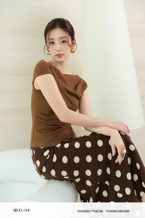CV LỤA NÂU CHẤM BI ĐUÔI CÁ
