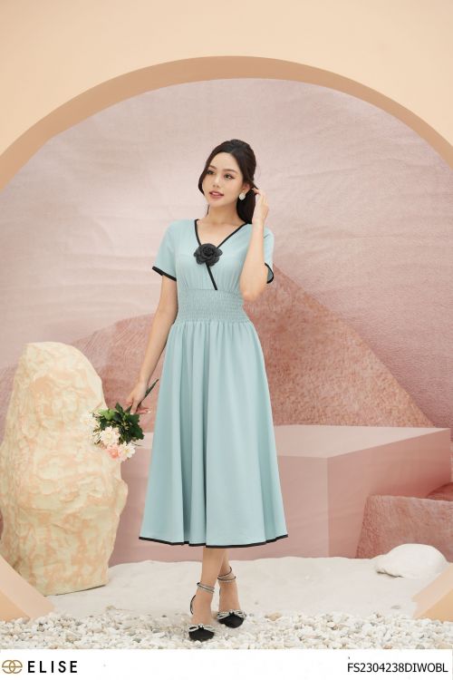 ĐẦM XANH CỔ V VIỀN ĐEN CHUN EO