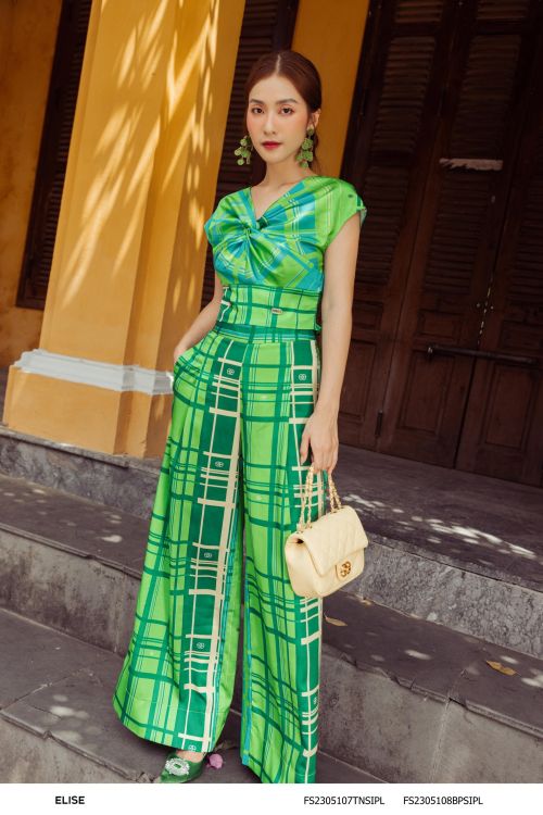 QUẦN SUÔNG LỤA KẺ NỀN XANH