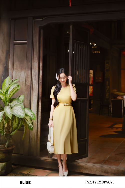 ĐẦM VÀNG CHÂN XÒE ĐAI EO