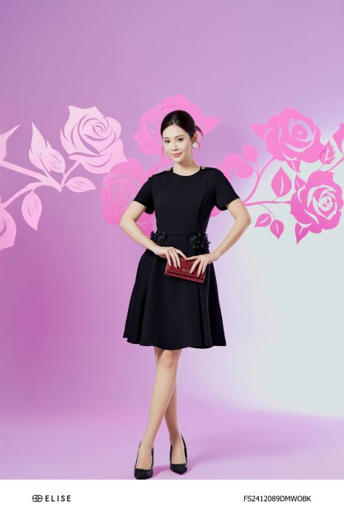 ĐẦM ĐEN XÒE TÚI ĐÍNH HOA TƠ