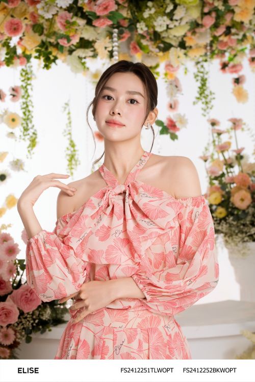 ÁO CHIFFON HOA GINKGO HỒNG HỞ VAI NƠ CỔ