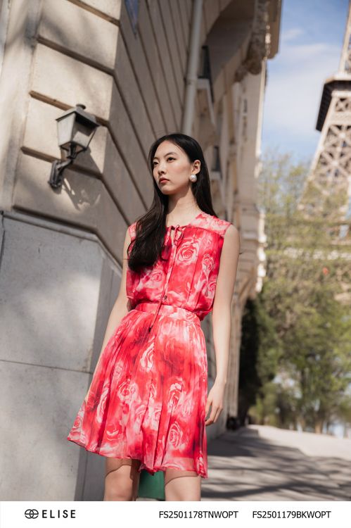 ÁO VOAN HOA HỒNG ĐỎ SÁT NÁCH DÂY BUỘC