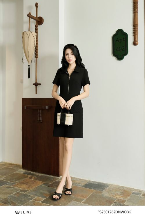 ĐẦM ĐEN CỔ XẾP BẤU MÍ CHÉO