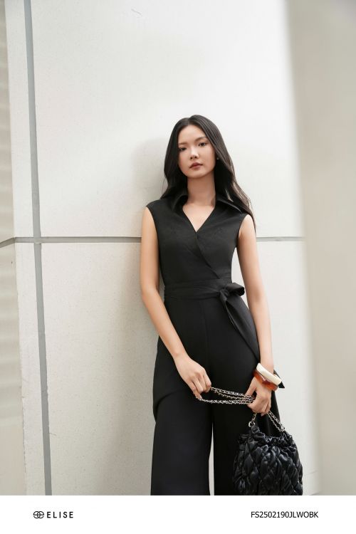 JUMPSUIT DÀI ĐEN CỔ V MỞ XẾP LY CHÉO