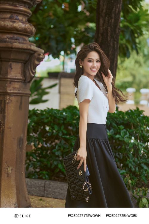 ÁO VÂN TRẮNG SỮA CỔ VUÔNG