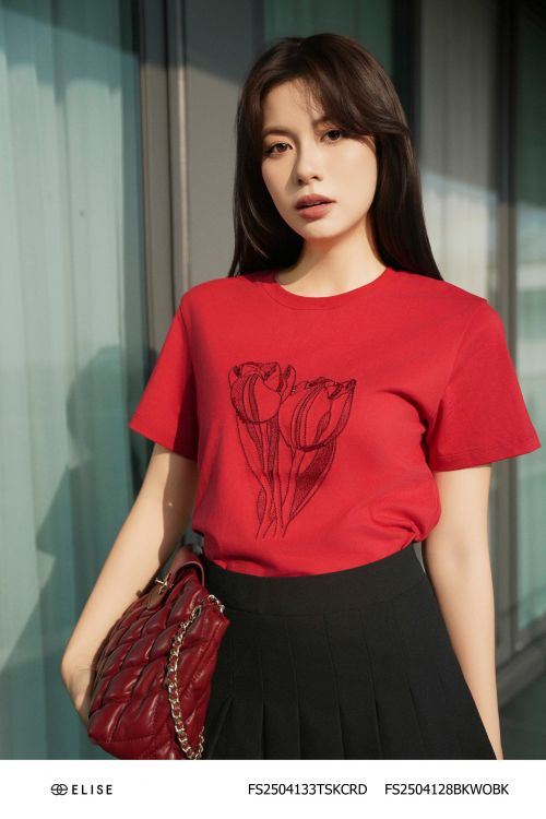 ÁO THUN THÊU HOA NỔI ĐÍNH ĐÁ