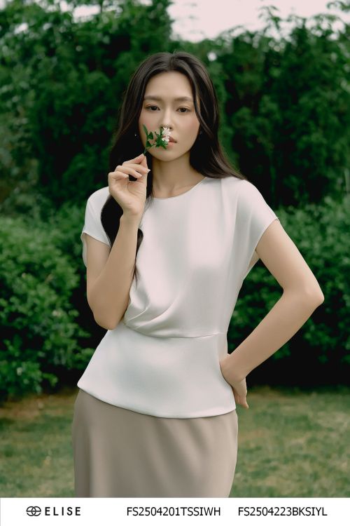 ÁO LỤA BÓNG TRẮNG XẾP LY GẤU PEPLUM