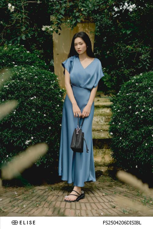 ĐẦM LỤA XANH GHI ĐẬM CỔ V