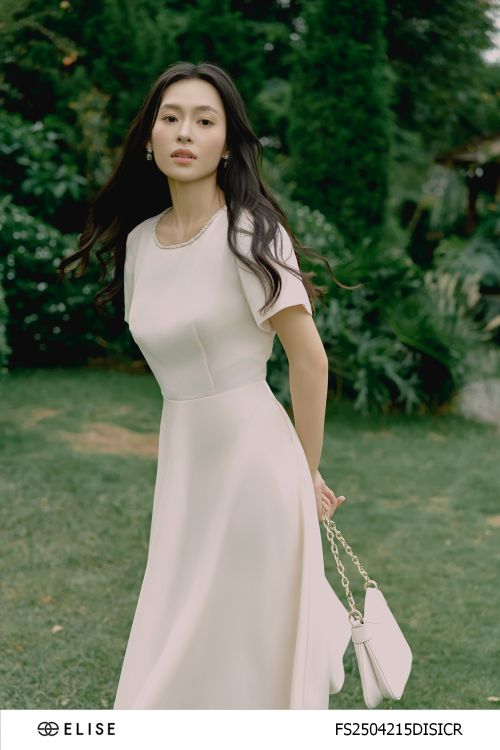 ĐẦM LỤA KEM CỔ ĐÍNH CƯỜM
