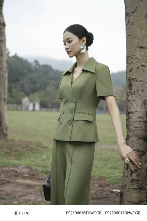 VEST XANH OLIU CỔ V