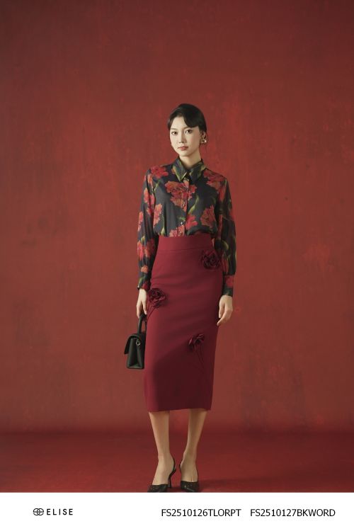 CV VÂN ĐỎ SẪM XẺ SAU ĐÍNH HOA NỔI