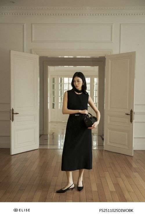 ĐẦM CÁT ĐEN SÁT NÁCH TÚI SƯỜN