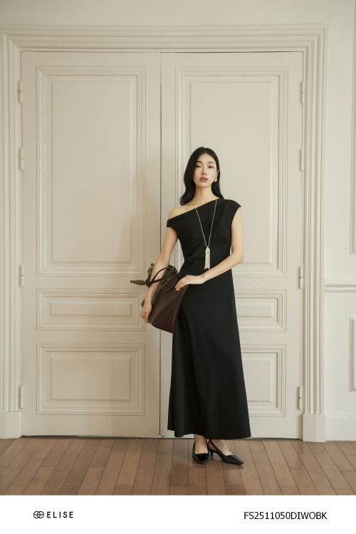 ĐẦM KAKI ĐEN XẾP NHÚN LY VAI LỆCH