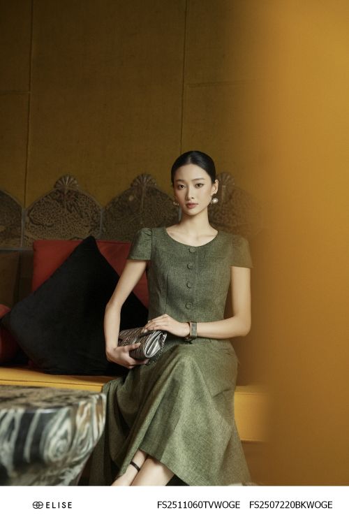 ÁO XANH OLIVE VÂN ĐEN ĐAI EO