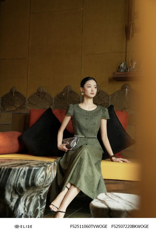 ÁO XANH OLIVE VÂN ĐEN ĐAI EO