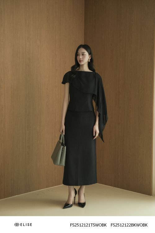 JUPE ĐEN XẺ SAU ĐAI EO