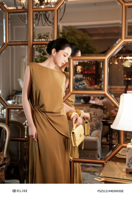 ĐẦM TUYTSY LỤA XANH OLIU VẠT CHÉO BÊN