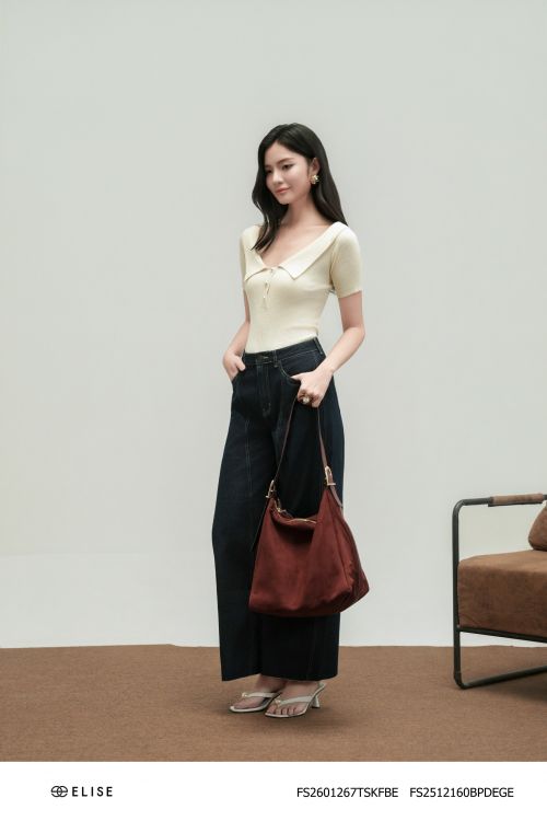 QUẦN JEANS XANH CHÀM CÚP TRƯỚC ĐÍNH LOGO