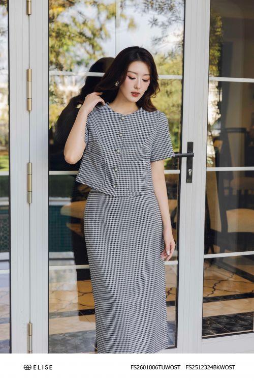 ÁO KẺ VÂN Ô ĐEN TRẮNG CỔ TRÒN