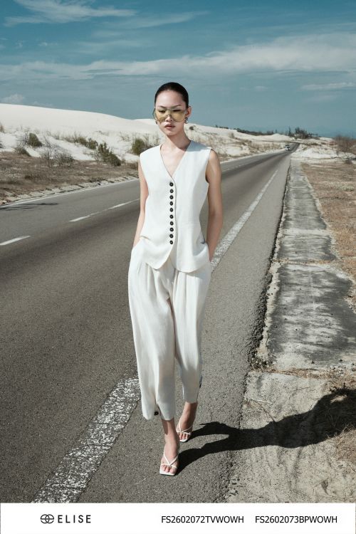 QUẦN TRẮNG NGÀ XẾP LY TÚI CHÉO