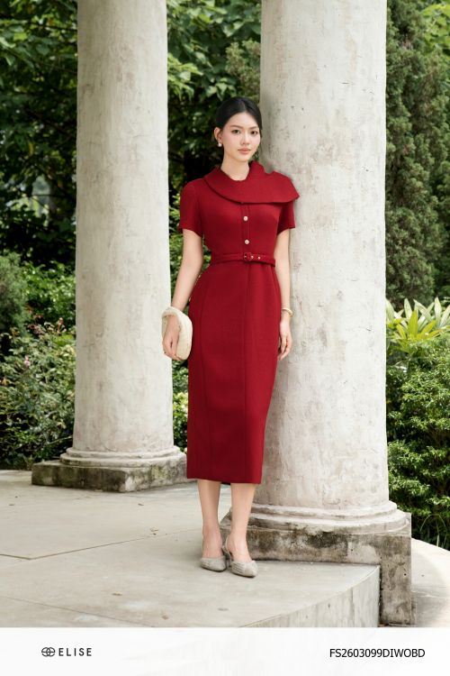ĐẦM ĐỎ BOOC ĐÔ XẺ SAU ĐAI EO