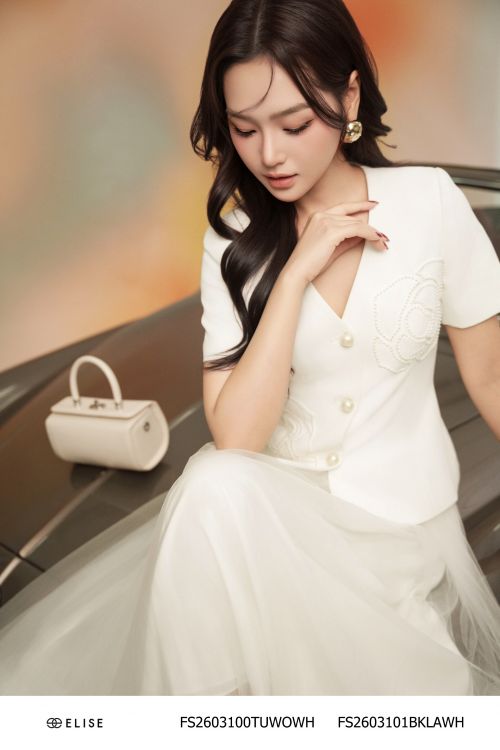 VEST TRẮNG TENDY ĐÍNH TRAI