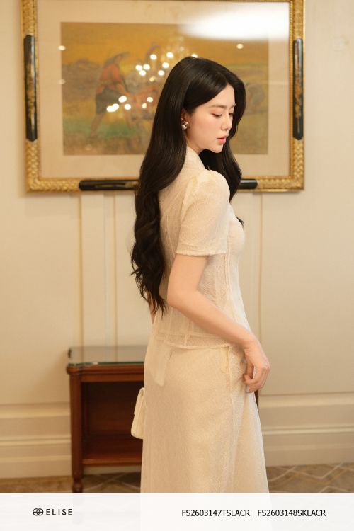 ÁO REN KEM SỢI KIM TUYẾN