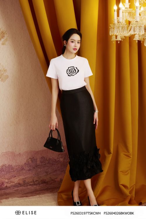 ÁO THUN ĐÍNH HOA CƯỜM