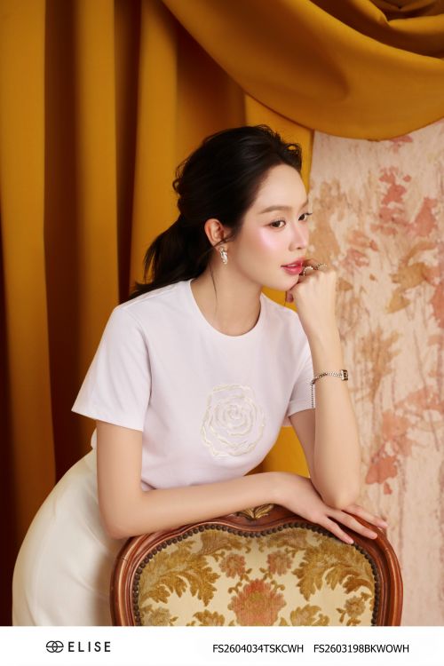 ÁO THUN TRẮNG THÊU HOA ĐÍNH CƯỜM