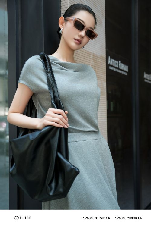 ÁO THUN GHI TRỄ VAI NHÚN EO