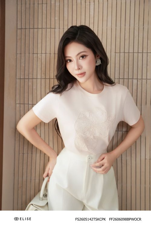 ÁO THUN HỒNG THÊU HOA