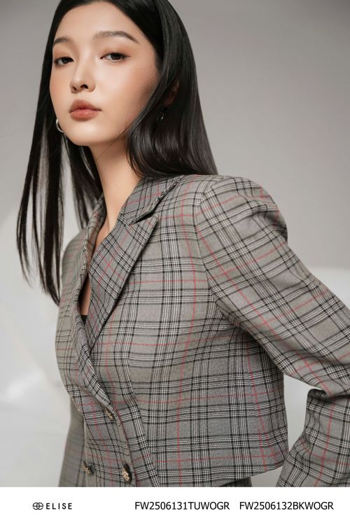 ÁO TUYTSY KẺ NỀN GHI ĐÁ CỔ VEST