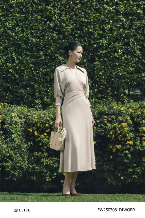 ĐẦM BE NÂU CỔ CHÉO XẾP MÍ