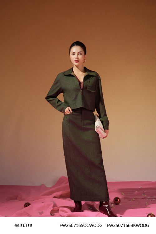 CHÂN VÁY XANH RÊU XẺ SAU