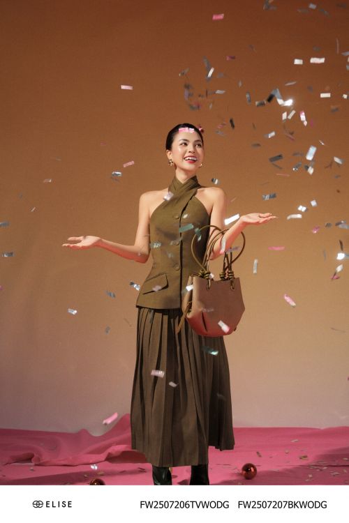 CHÂN VÁY XANH RÊU DẬP LY