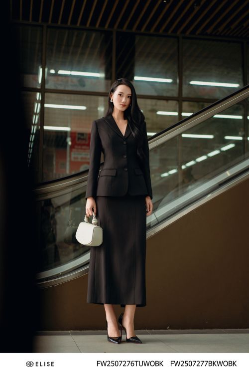 JUPE TUYTSY ĐEN DIỄU CHỈ XẺ SAU